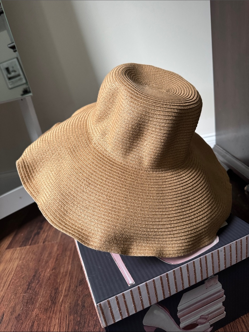 Wide Brim Sun Hat - Tan - Picture 4 of 7